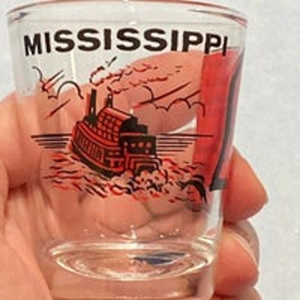 MISSISSIPPI SHOT‎ GLASS MAP OF STATE PADDLE WHEELER RED